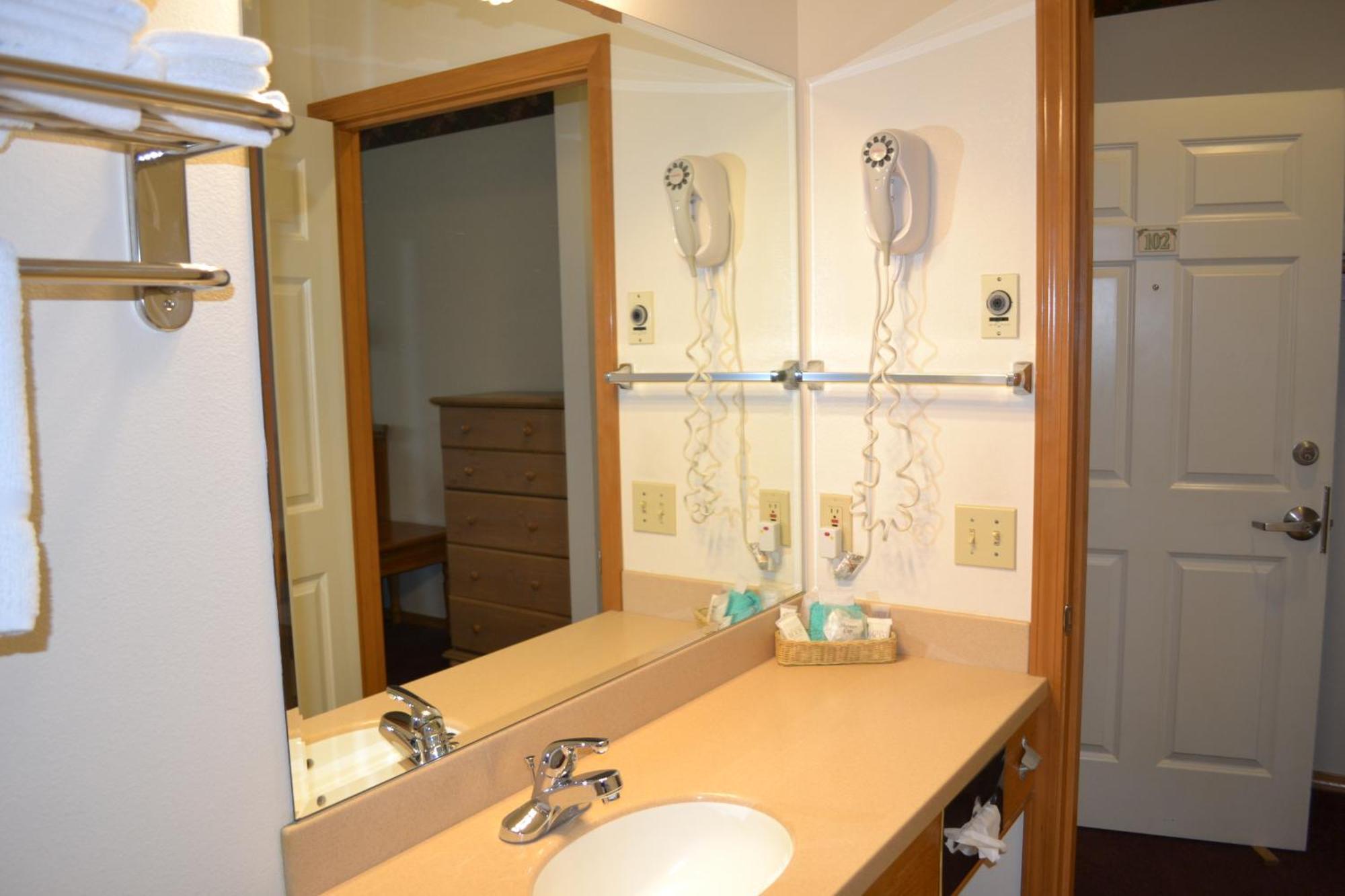 Inn Anaco Bay